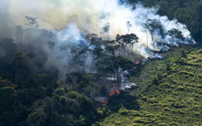 Defesa inaugura antena para ajudar a monitorar o desmatamento na Amazônia