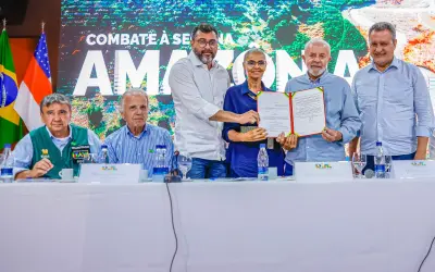 Presidente Lula anuncia criação da Autoridade Climática e defende sustentabilidade na pavimentação da BR-319 em Manaus